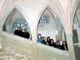 Auf der malerisch schönen Treppe erklang, vorgetragen von der Gruppe "Lava", das Gospel "I sing holy"
